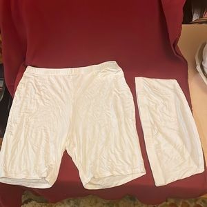 FASHION NOVA, NWOT Bundle Women’s white size L Halter/ Short set.
